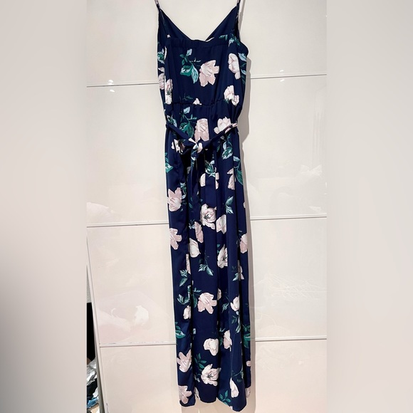 Dynamite Floral Jumpsuit - Picture 2 of 3